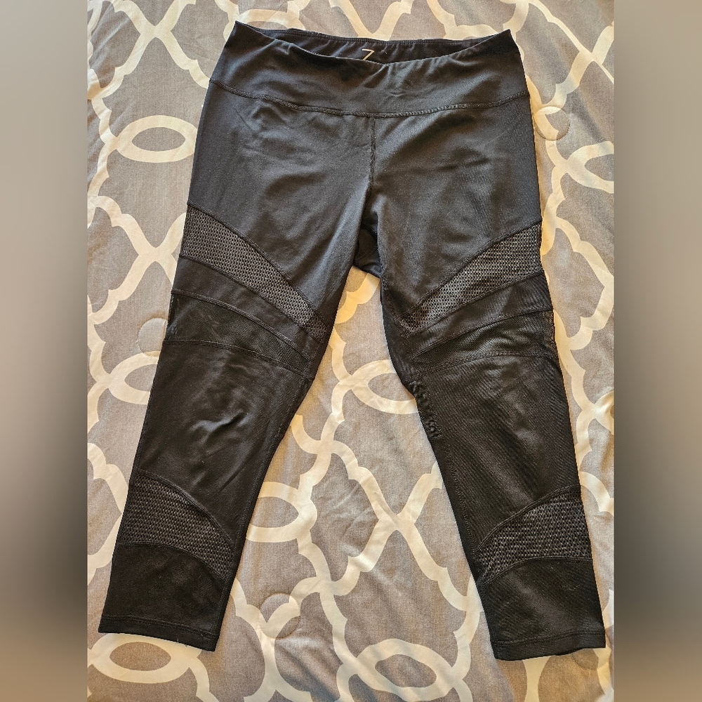 Zella Cropped Black Active Leggings